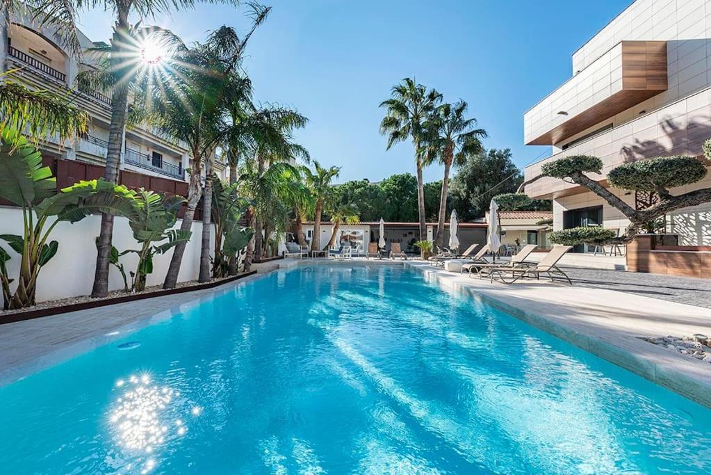 شقة 5 Stelle Piscina, Jacuzzi, Wifi - 2 Min Dal Mare ميامي بلاتجا المظهر الخارجي الصورة